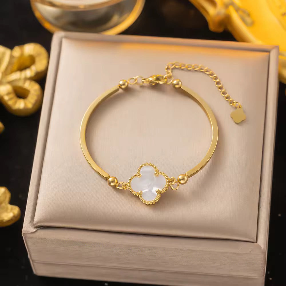 Flower Gold Bracelet