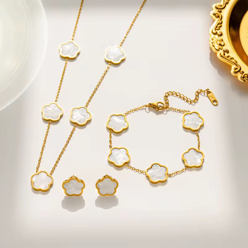 Flowers  Necklace set